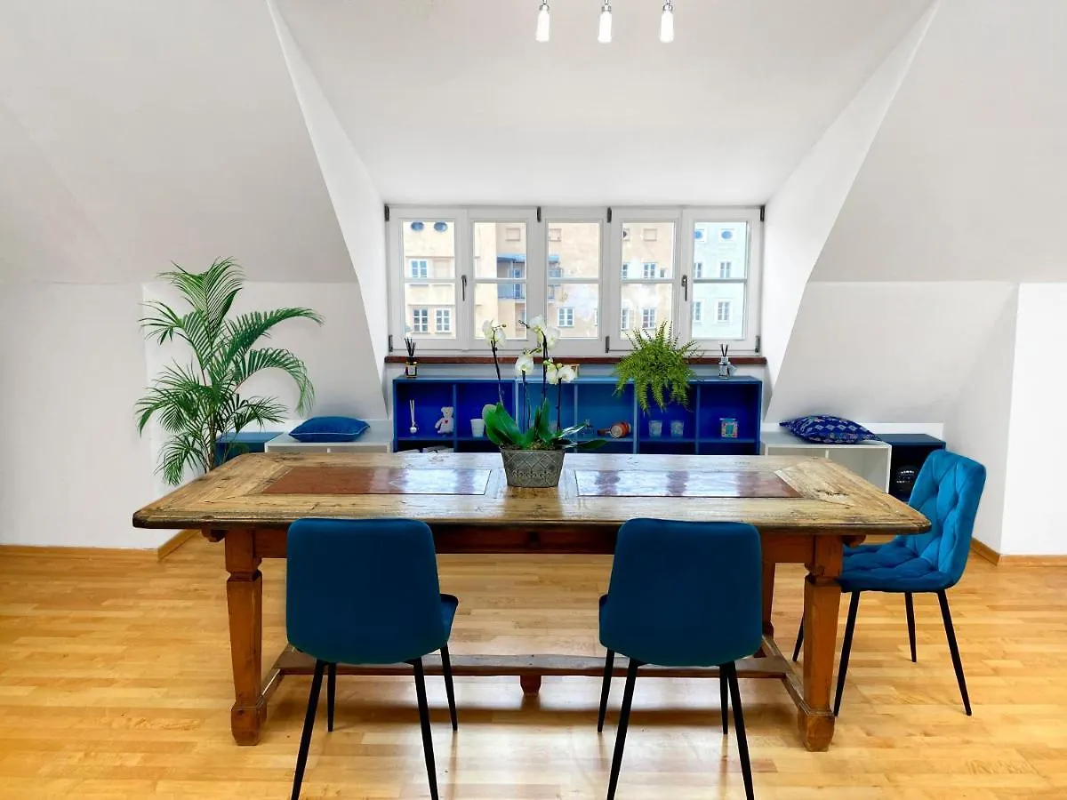 Ultimate Concierge Serviced Private Penthouse Apartment, In Altstadt 잘츠부르크